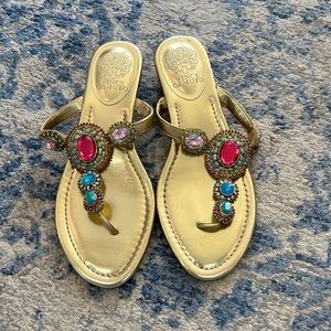 Vince Camuto sandals size 8 never worn